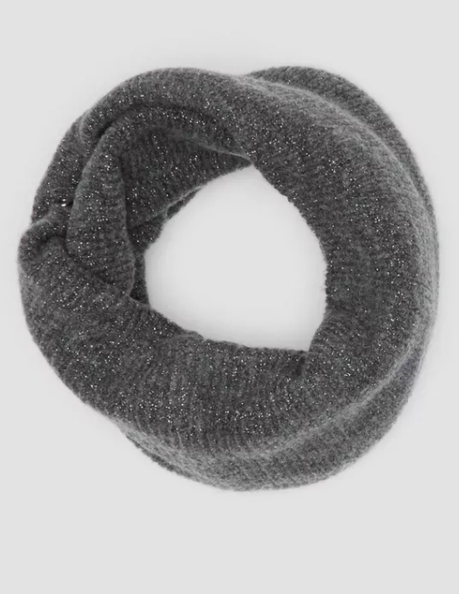 knitted scarf