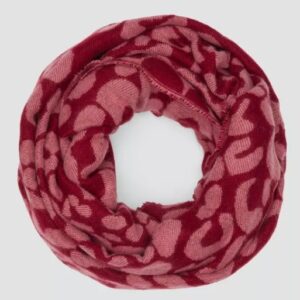 knitted scarf