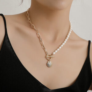 rice grain pearl lock shaped scallop pendant necklace for women. trendy and stylish simple necklace.