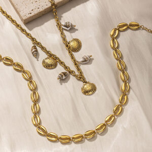 european and american temperament 18k gold stainless steel shell necklace does not fade female ins high end simple versatile jewelry