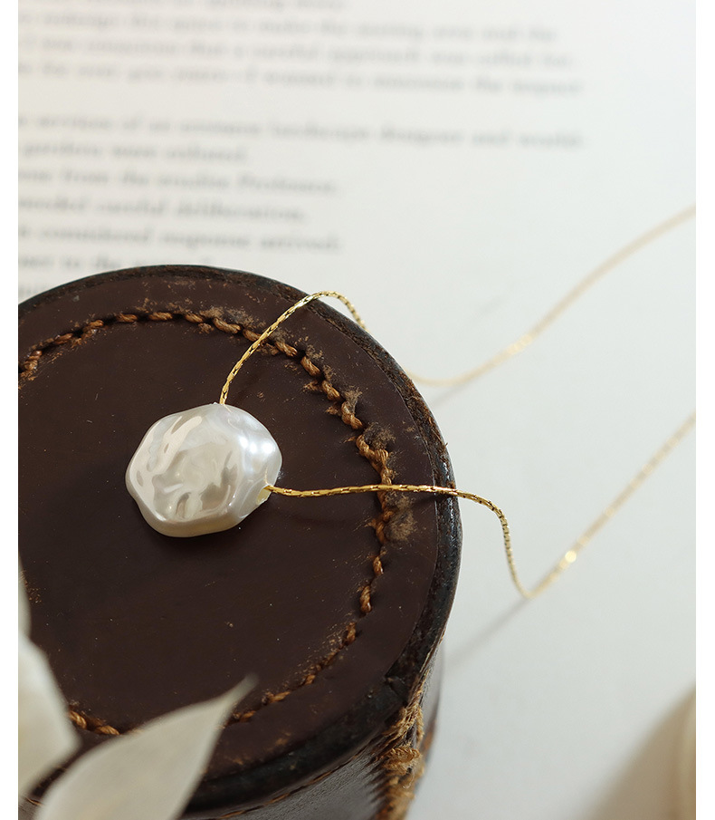 niche design shaped plastic pearl pendant necklace for women titanium steel gold plated vertical square chain cold style ins jewelry