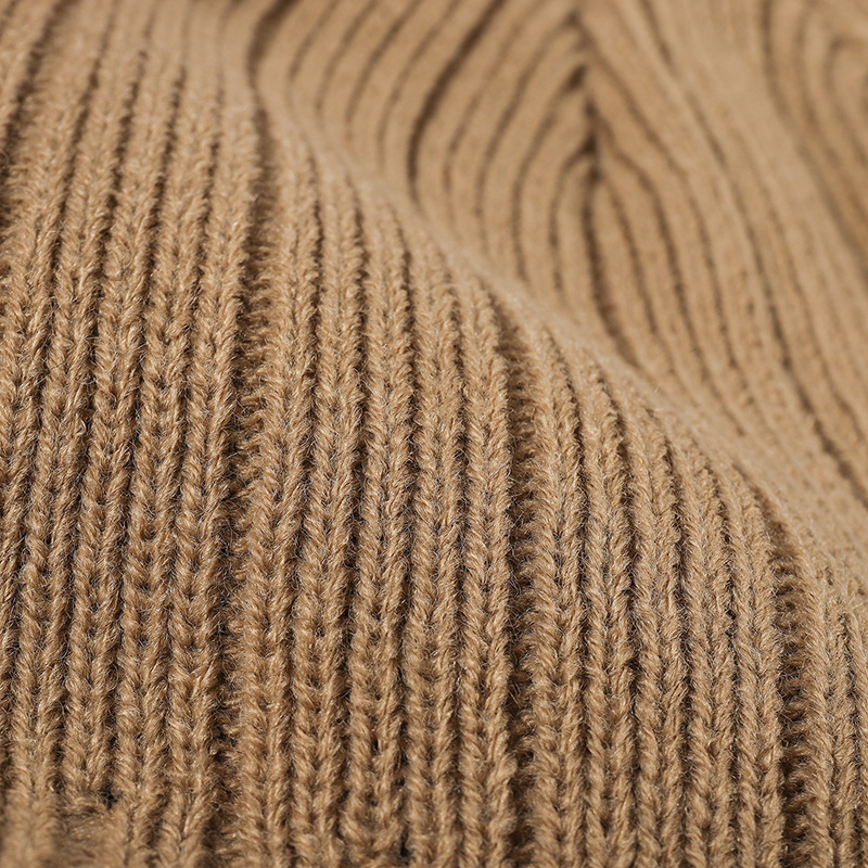 fashionable and versatile fine line knitted hat with thickened ear protection winter hat for young people