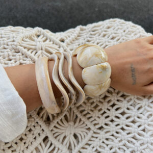 simple artistic retro wavy bracelet, irregular and special shaped elastic bracelet with design