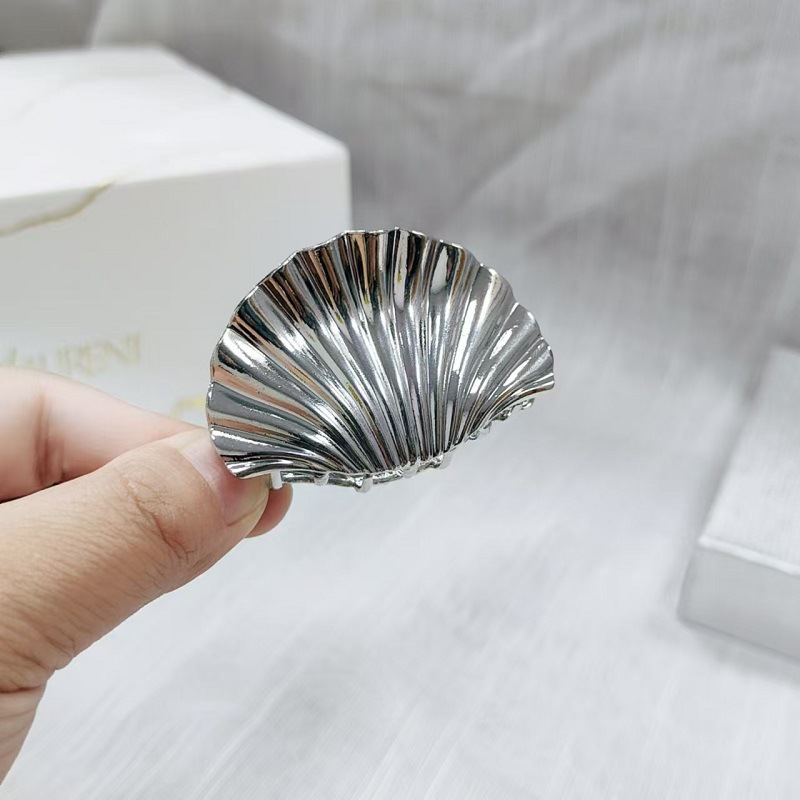 shell hairpin female flower hairpin simple back of the head hair shark clip european and american fashion ponytail clip headdress