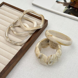 simple artistic retro wavy bracelet, irregular and special shaped elastic bracelet with design