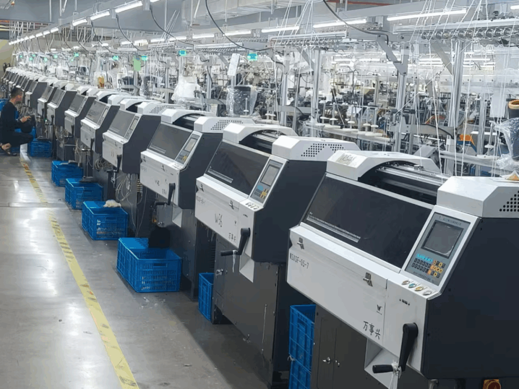 wholesale gloves manufacturer supplier oem odm custom gloves